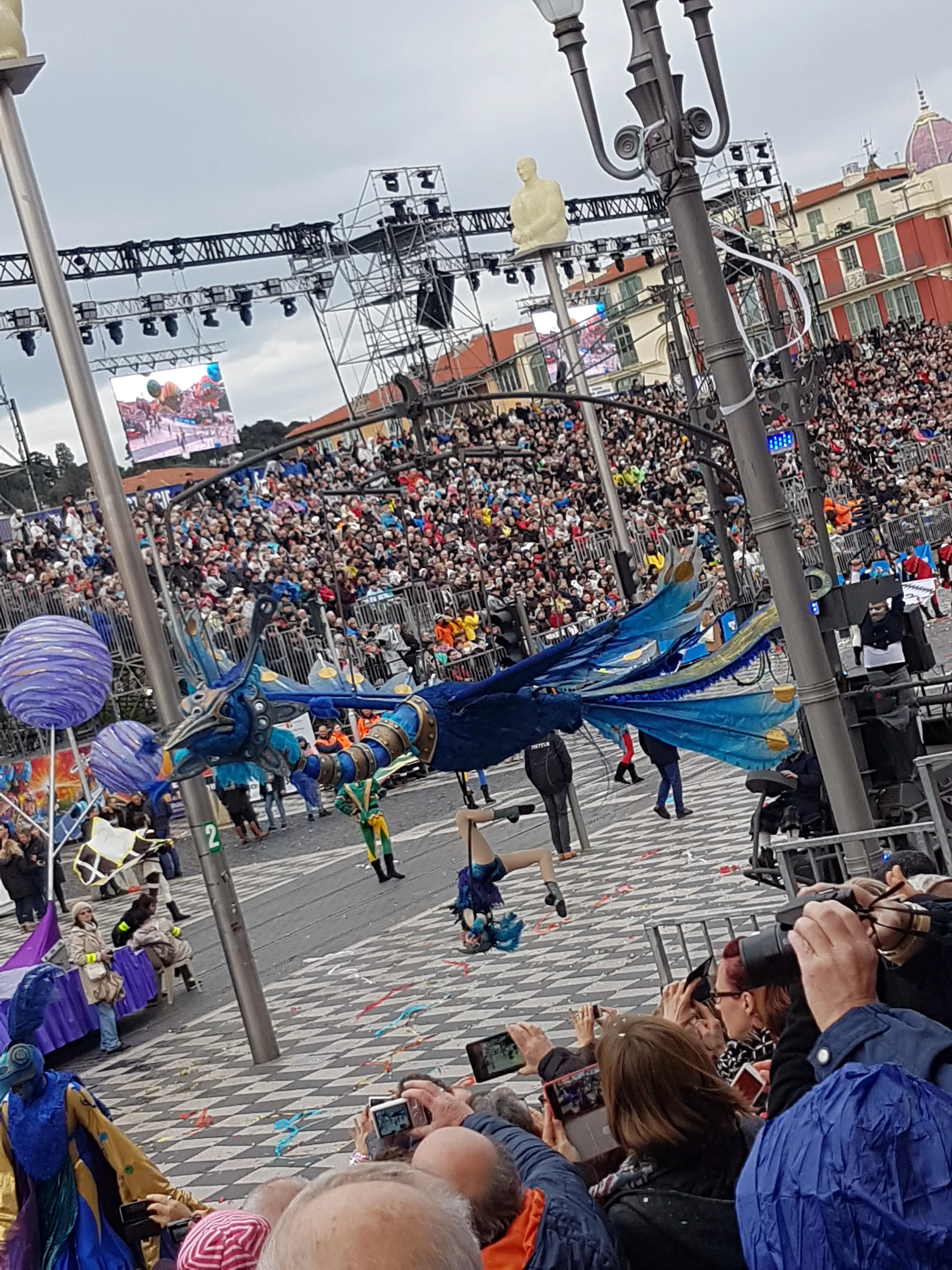 Carnaval de Cannes en autocar au départ de Lyon